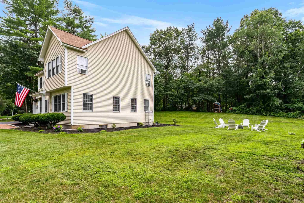 21 Fox Run Concord NH 03301