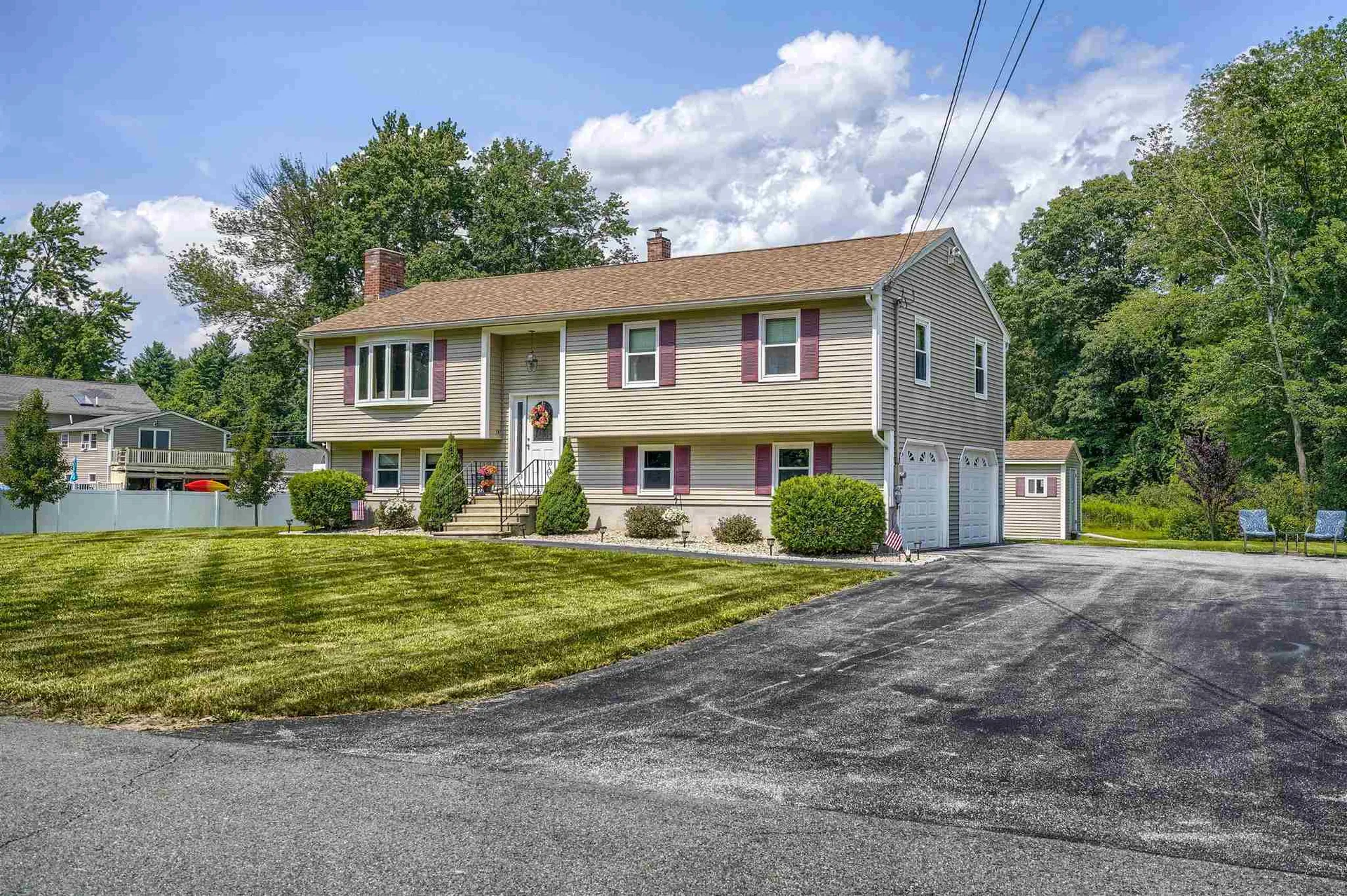 66 Azarian Road Salem NH 03079