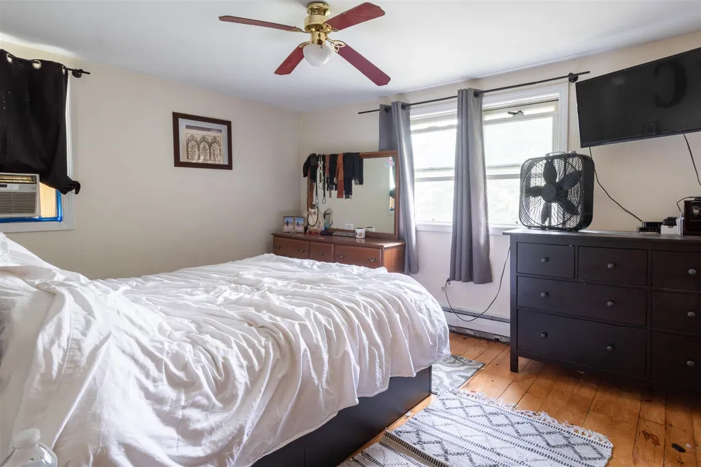 5 Hoyt Street Merrimack NH 03054