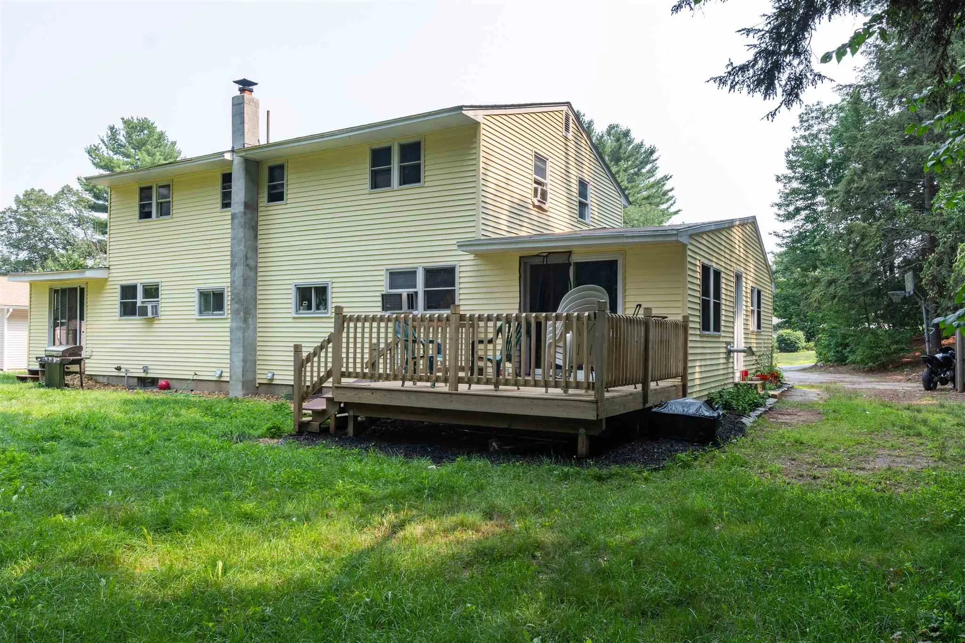 5 Hoyt Street Merrimack NH 03054