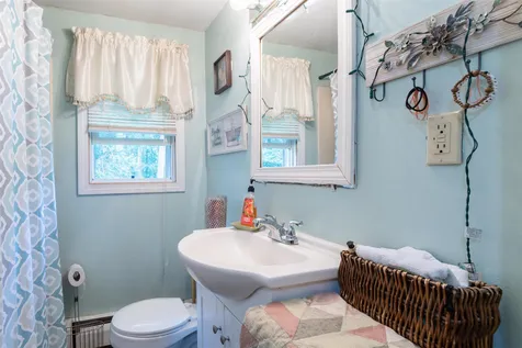 5 Hoyt Street Merrimack NH 03054