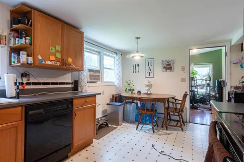 5 Hoyt Street Merrimack NH 03054