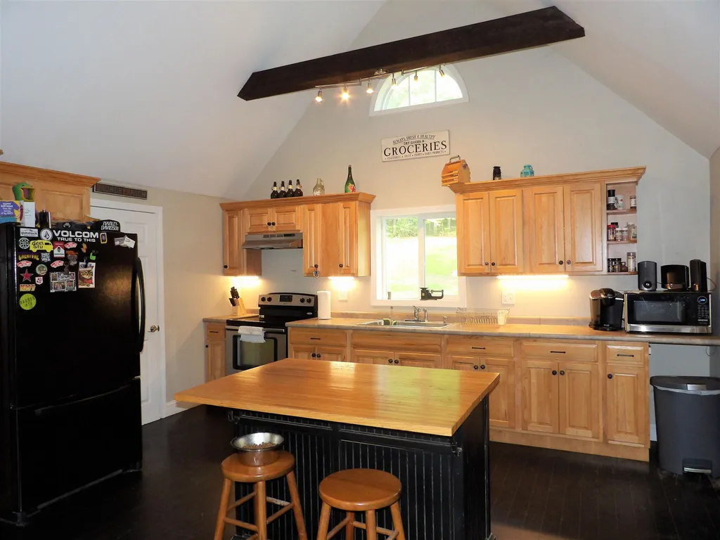 250 Oak Hill Road Northfield NH 03276