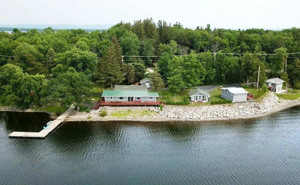 5267 Us Route 2 North Hero VT 05474