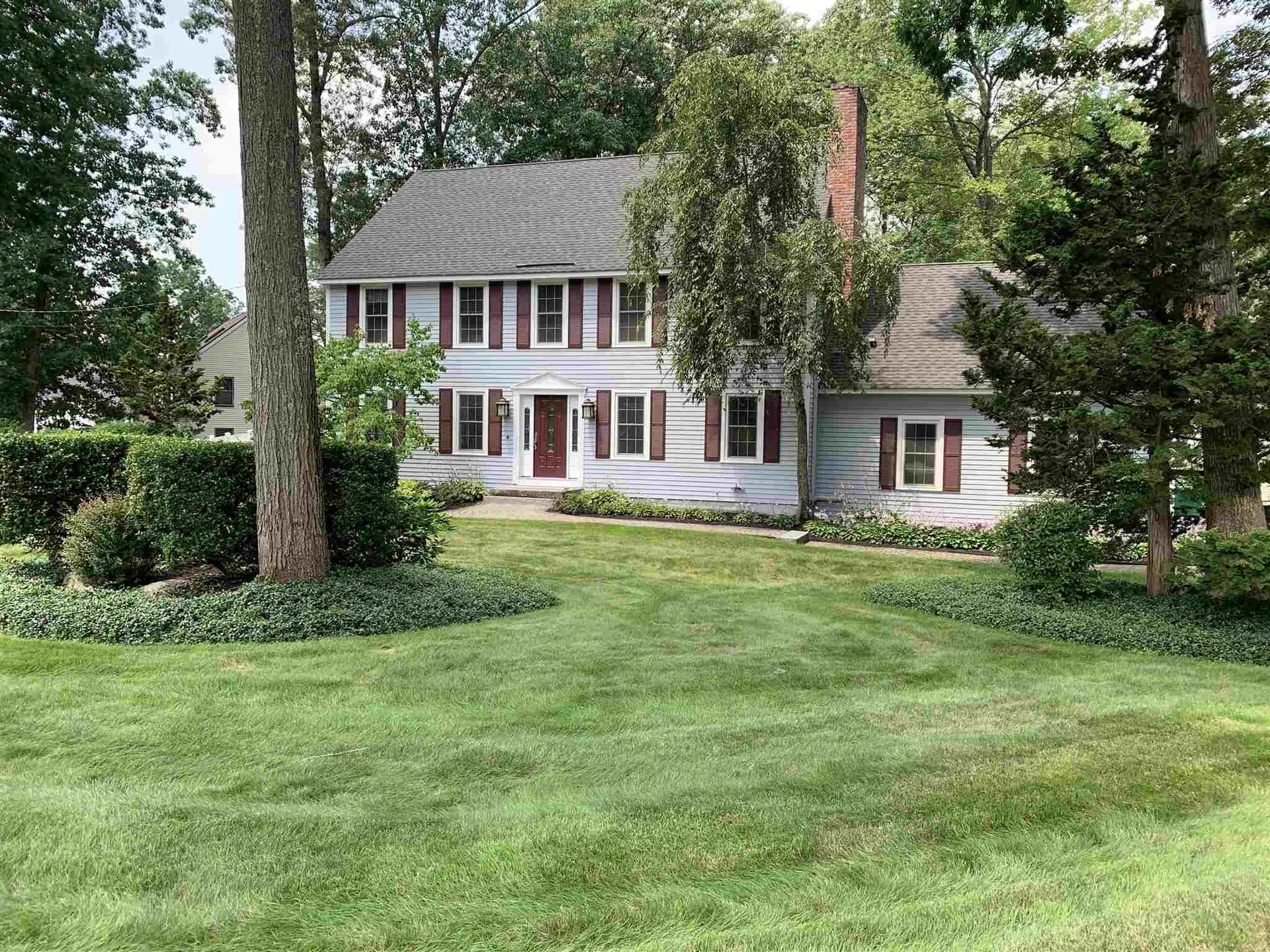 5 Kevin Road Nashua NH 03062