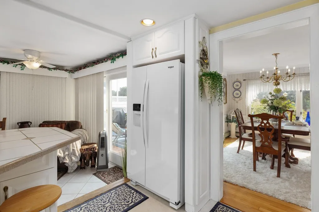 617 Woodbury Avenue Portsmouth NH 03801