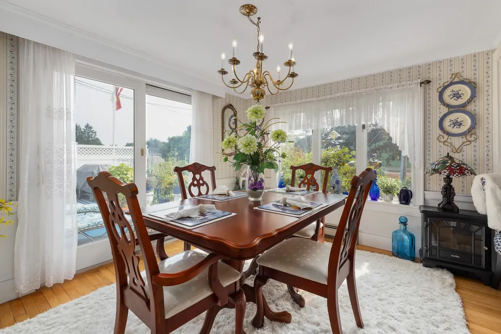 617 Woodbury Avenue Portsmouth NH 03801
