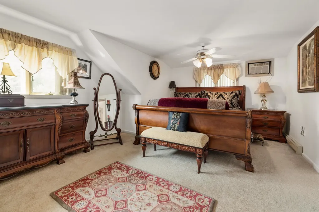 617 Woodbury Avenue Portsmouth NH 03801