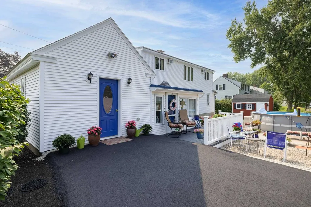 617 Woodbury Avenue Portsmouth NH 03801