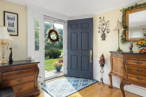 617 Woodbury Avenue Portsmouth NH 03801
