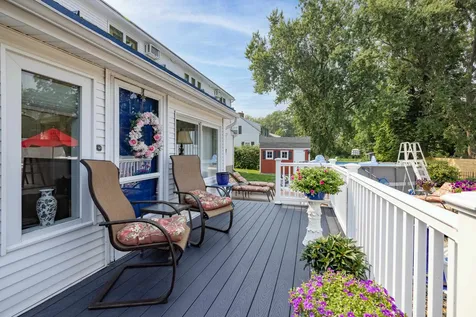 617 Woodbury Avenue Portsmouth NH 03801