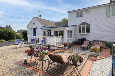 617 Woodbury Avenue Portsmouth NH 03801