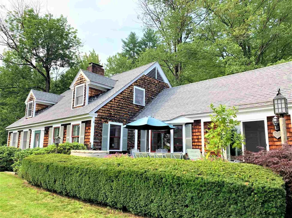 32 Morse Circle Henniker NH 03242