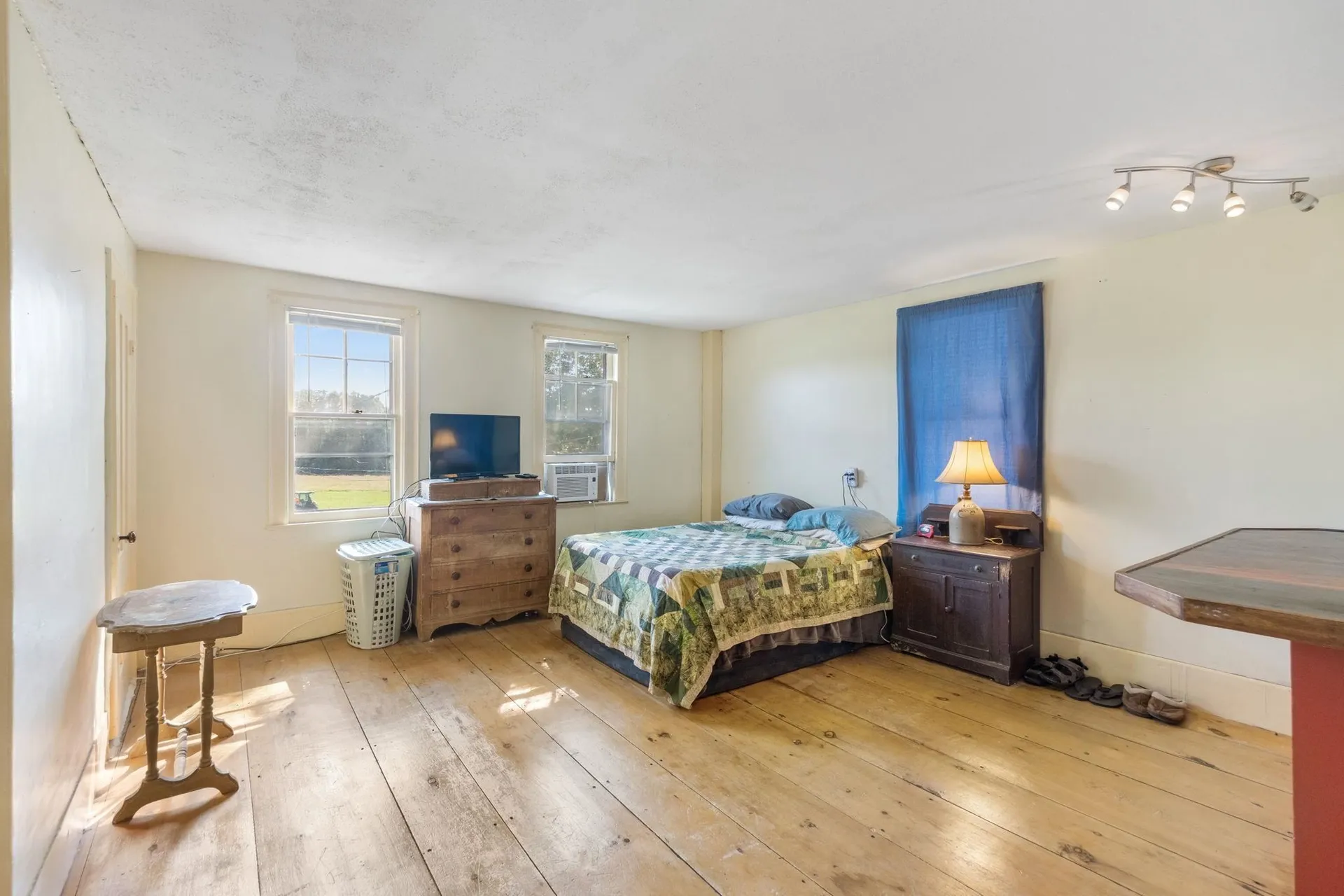15 Middle Road Tuftonboro NH 03894