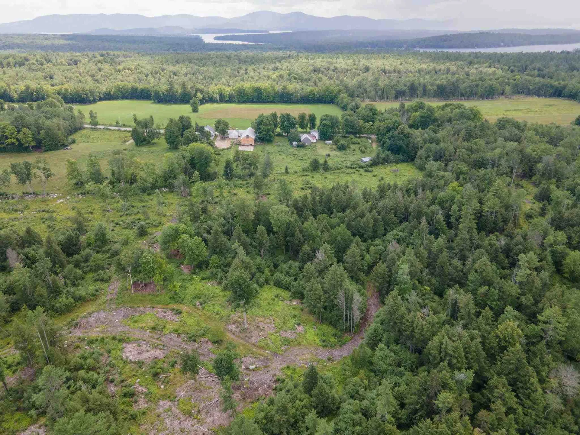 15 Middle Road Tuftonboro NH 03894
