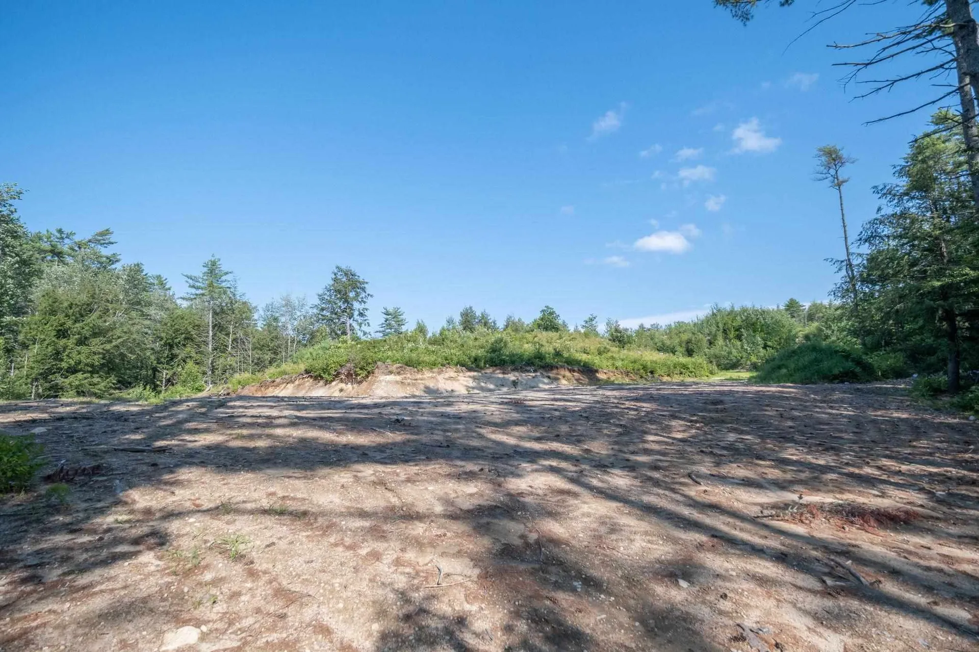 15 Middle Road Tuftonboro NH 03894