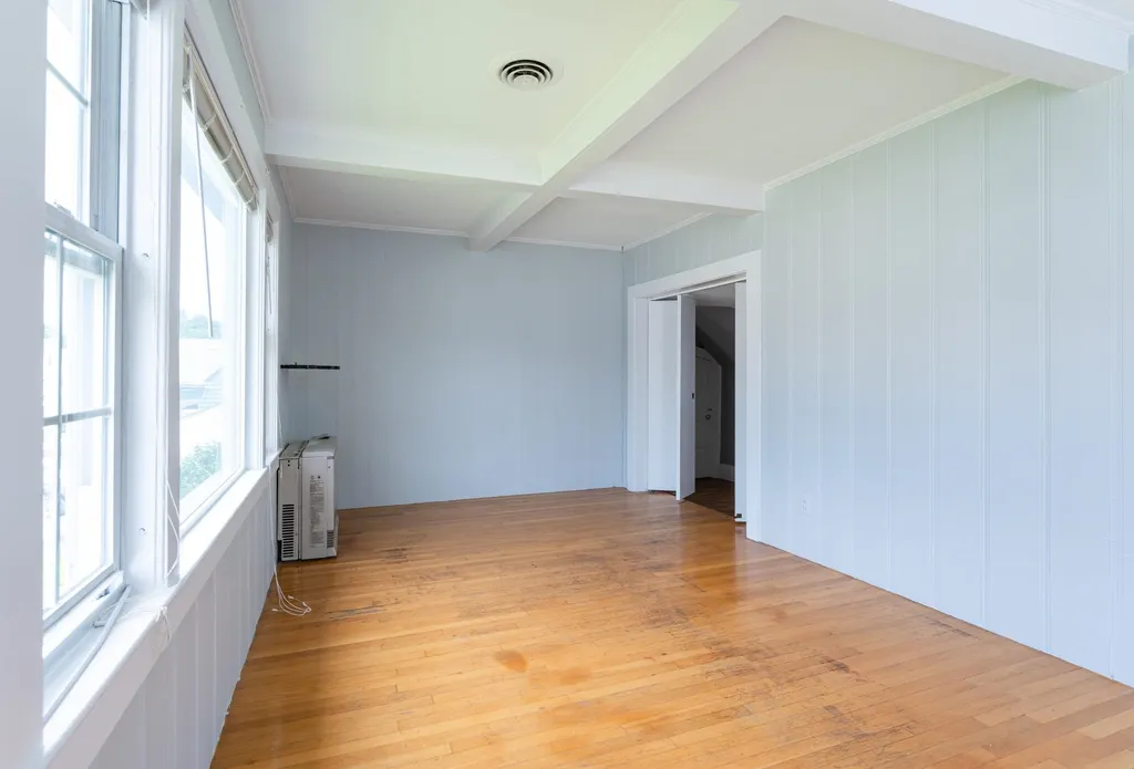 17 Norton Street Nashua NH 03064