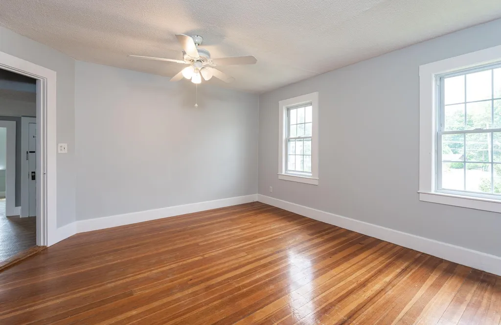 17 Norton Street Nashua NH 03064