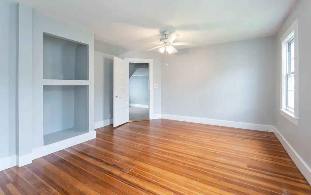 17 Norton Street Nashua NH 03064