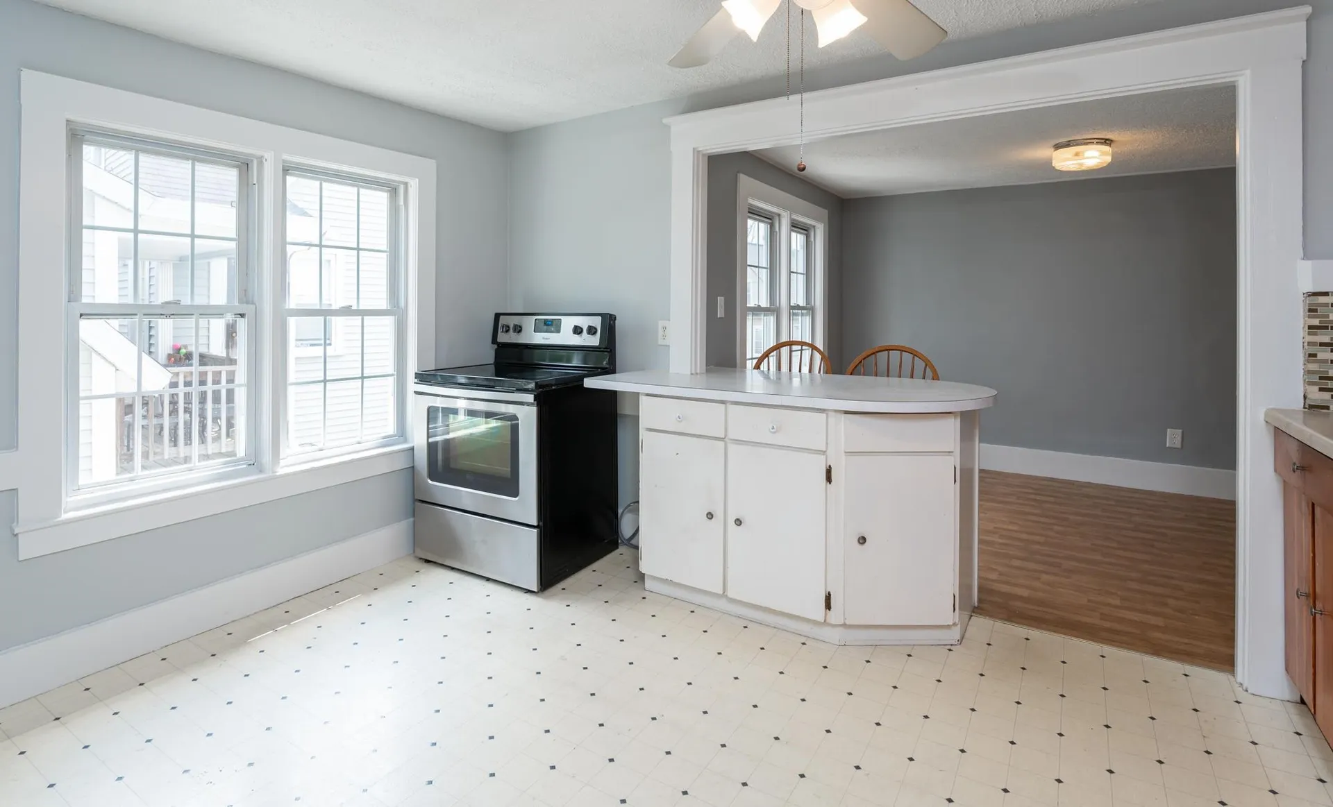 17 Norton Street Nashua NH 03064