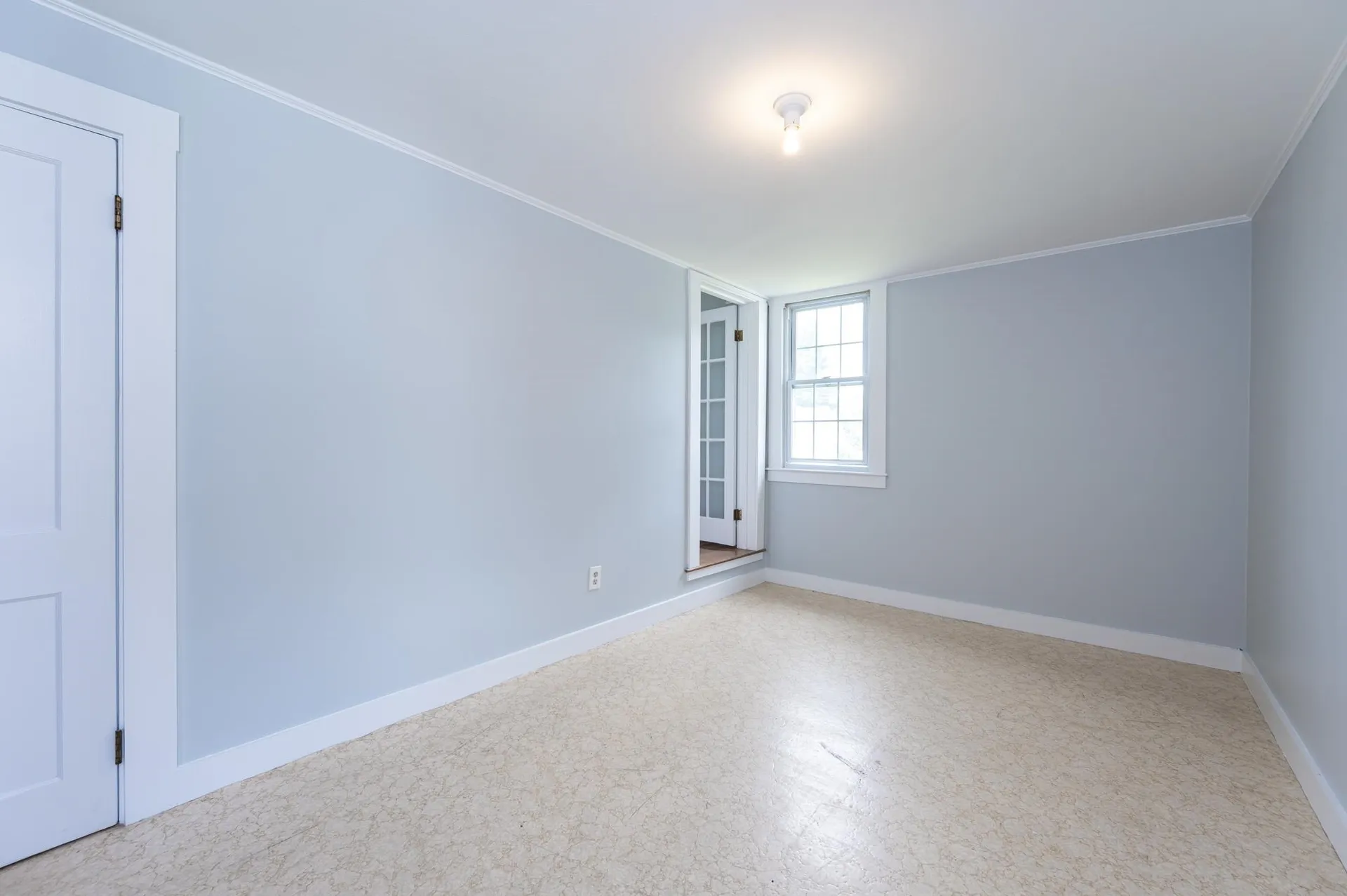 17 Norton Street Nashua NH 03064