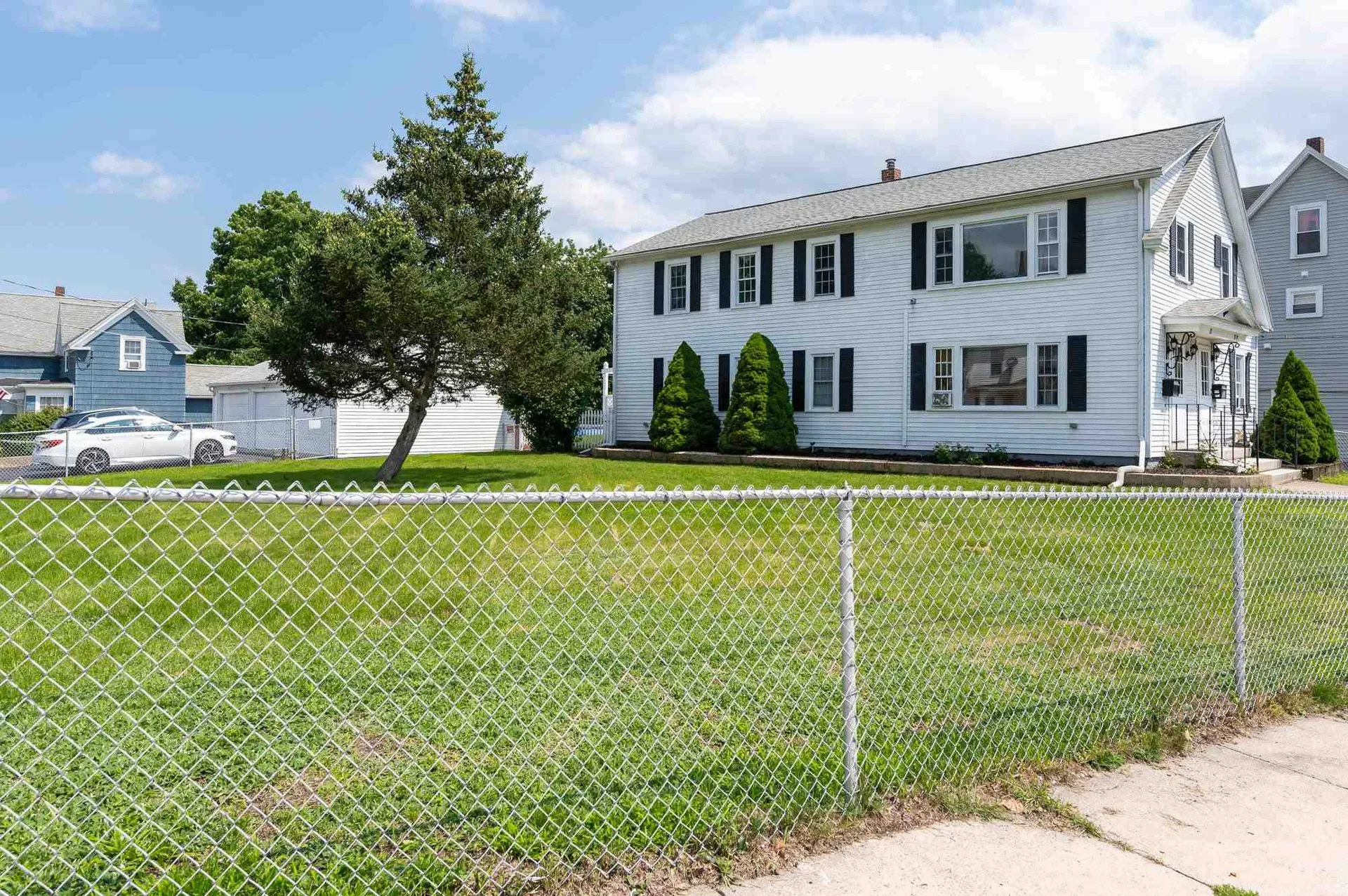 17 Norton Street Nashua NH 03064