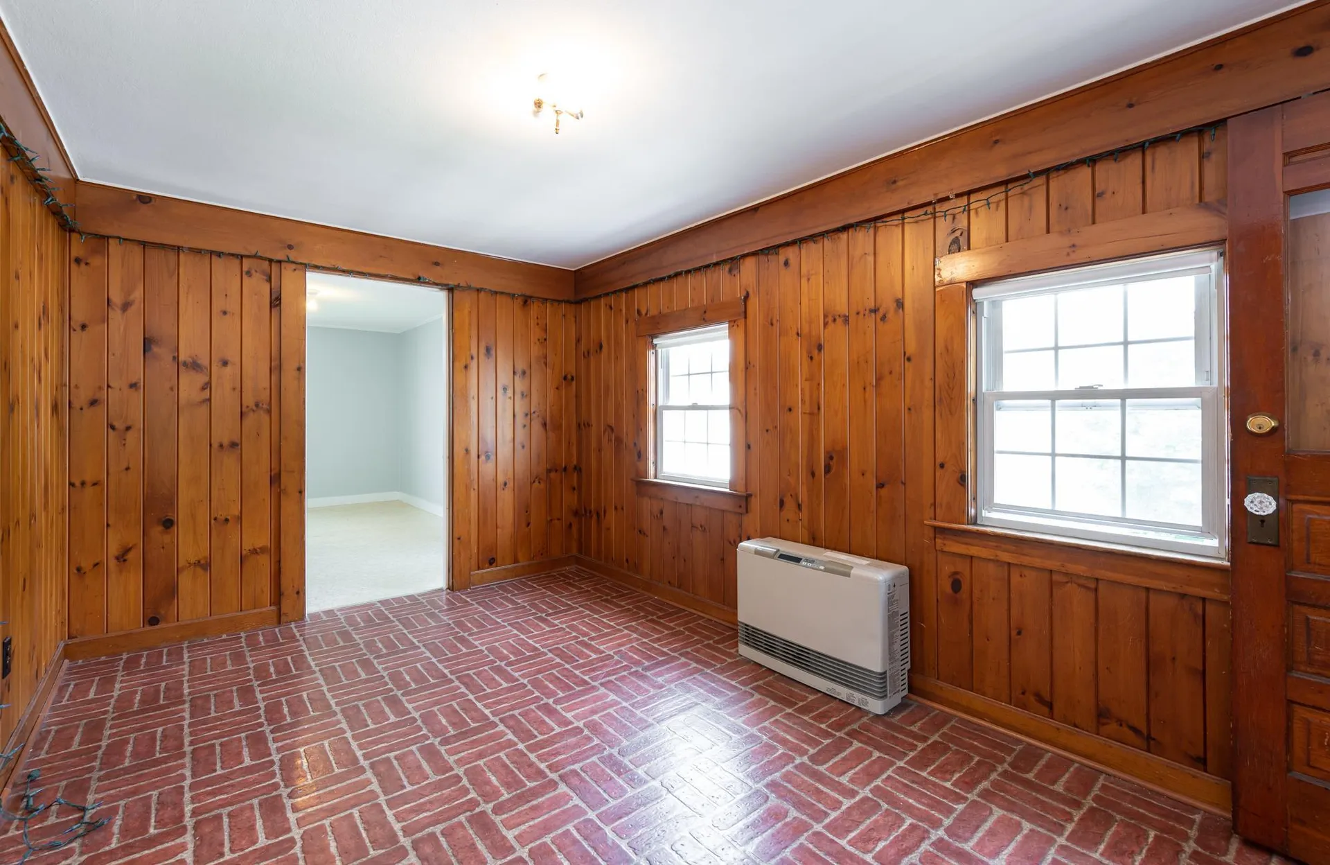 17 Norton Street Nashua NH 03064
