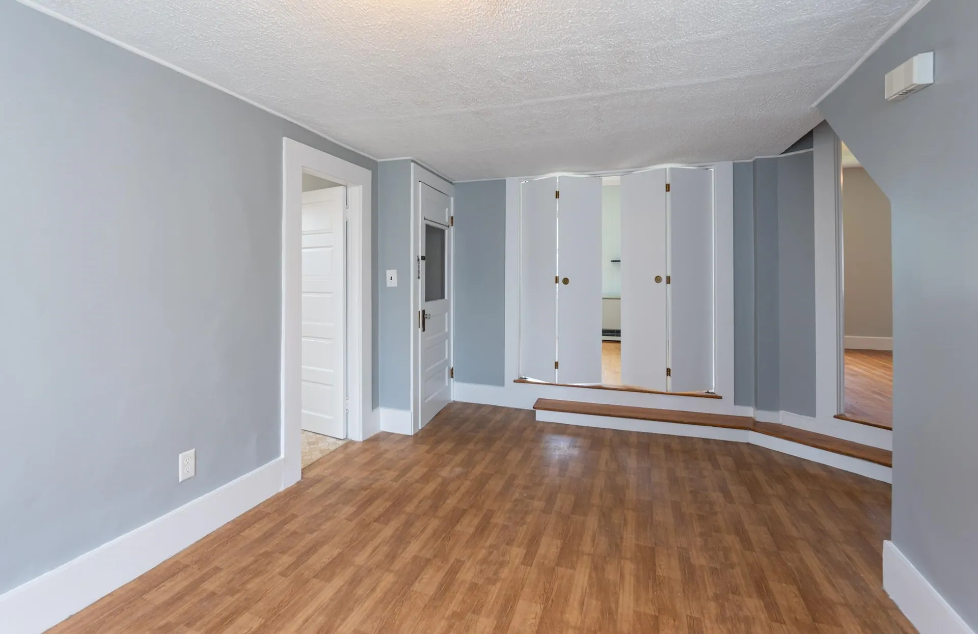 17 Norton Street Nashua NH 03064