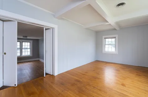 17 Norton Street Nashua NH 03064