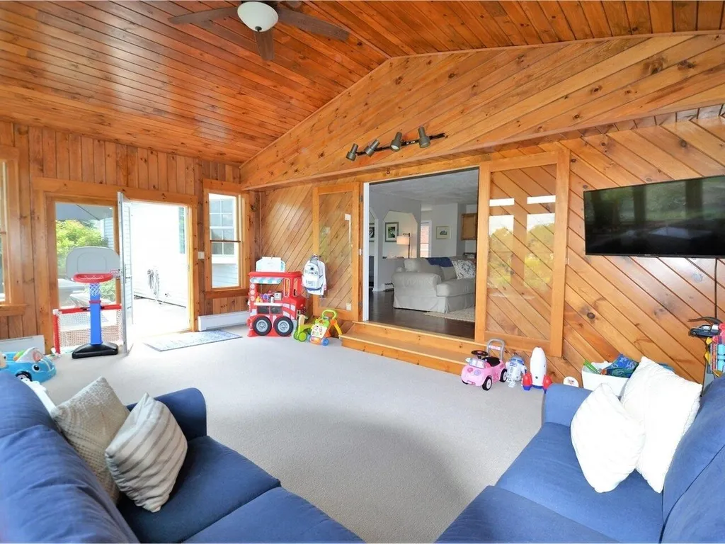 17 Paddock Lane Williston VT 05495