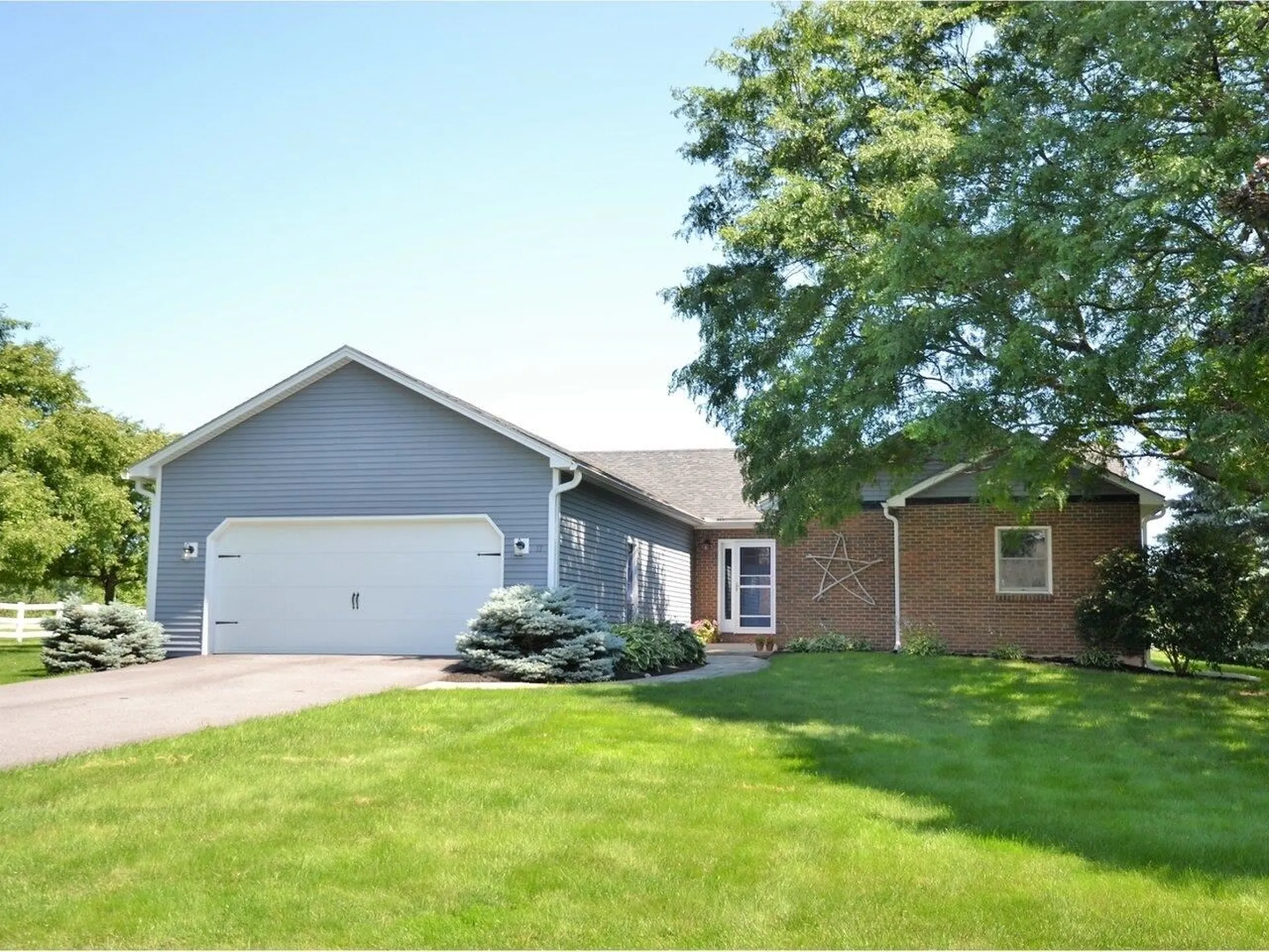 17 Paddock Lane Williston VT 05495