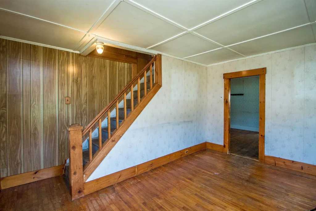 9 Garland Road Lancaster NH 03584