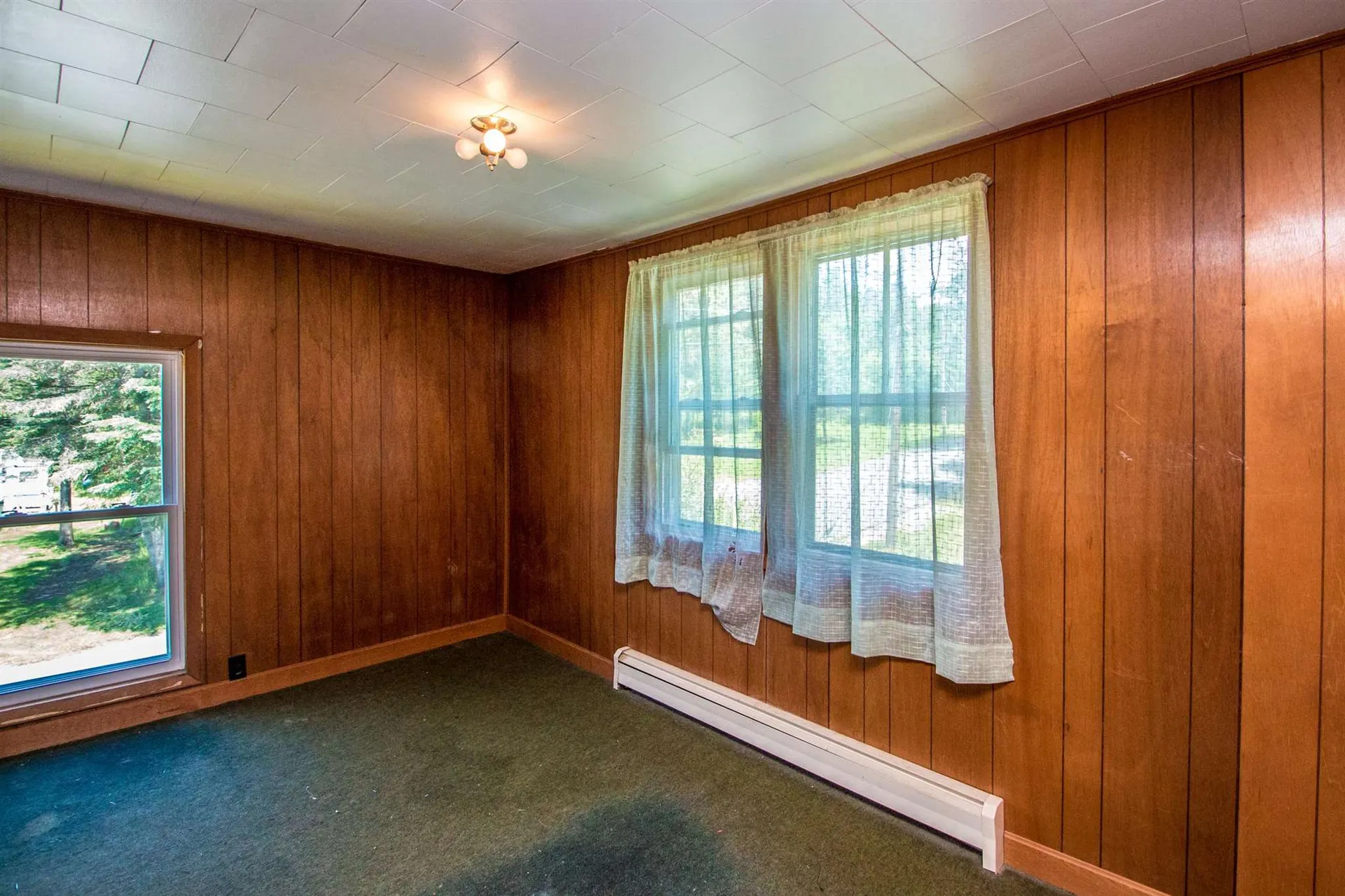 9 Garland Road Lancaster NH 03584