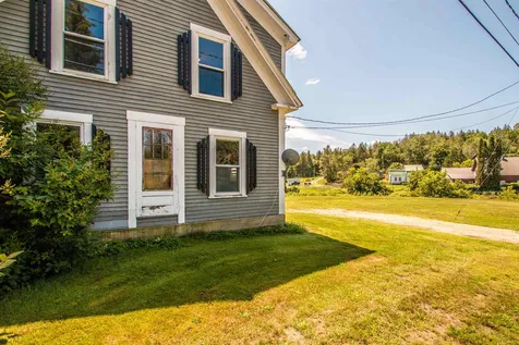 9 Garland Road Lancaster NH 03584