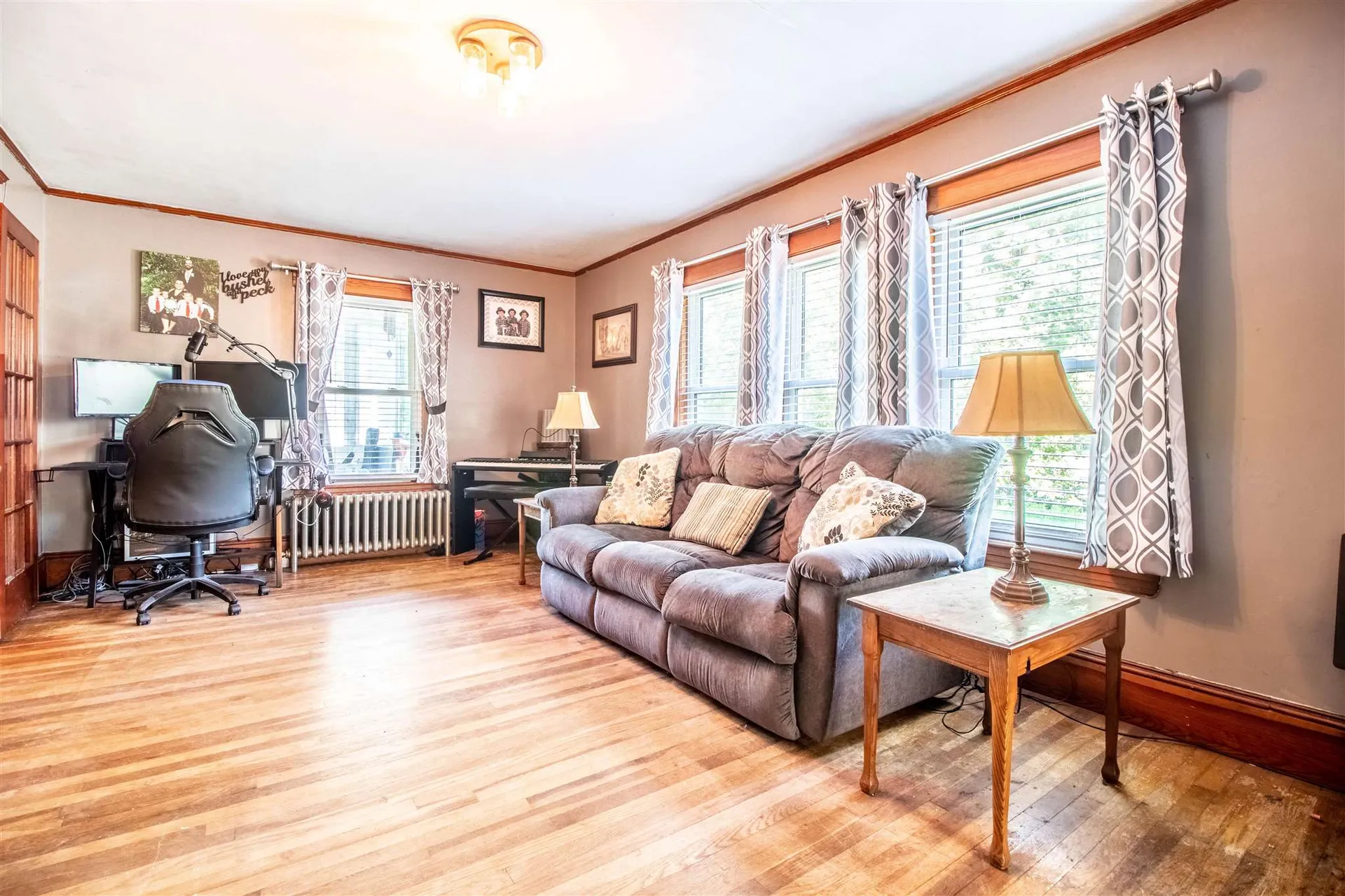 17 Railroad Avenue Rochester NH 03839