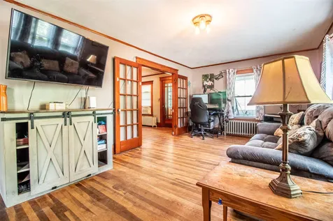17 Railroad Avenue Rochester NH 03839
