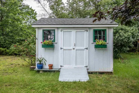 10 Pinewood Trail Concord NH 03301