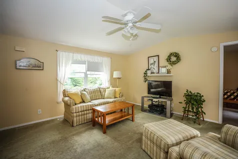 10 Pinewood Trail Concord NH 03301