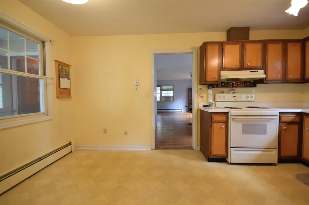 205 Biscayne Heights Colchester VT 05446