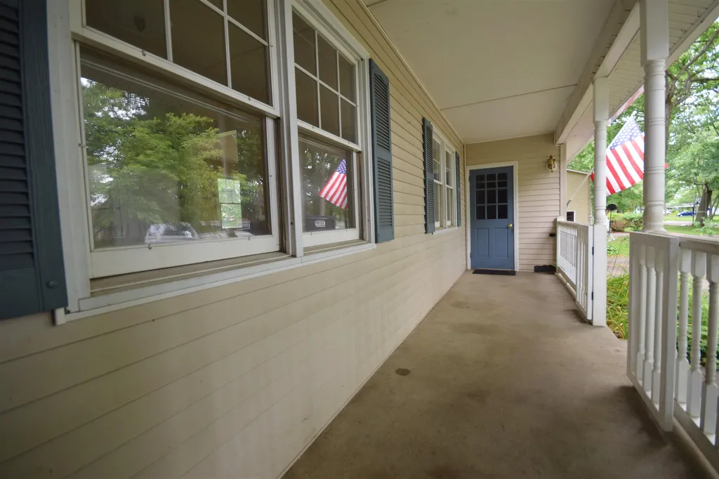 205 Biscayne Heights Colchester VT 05446