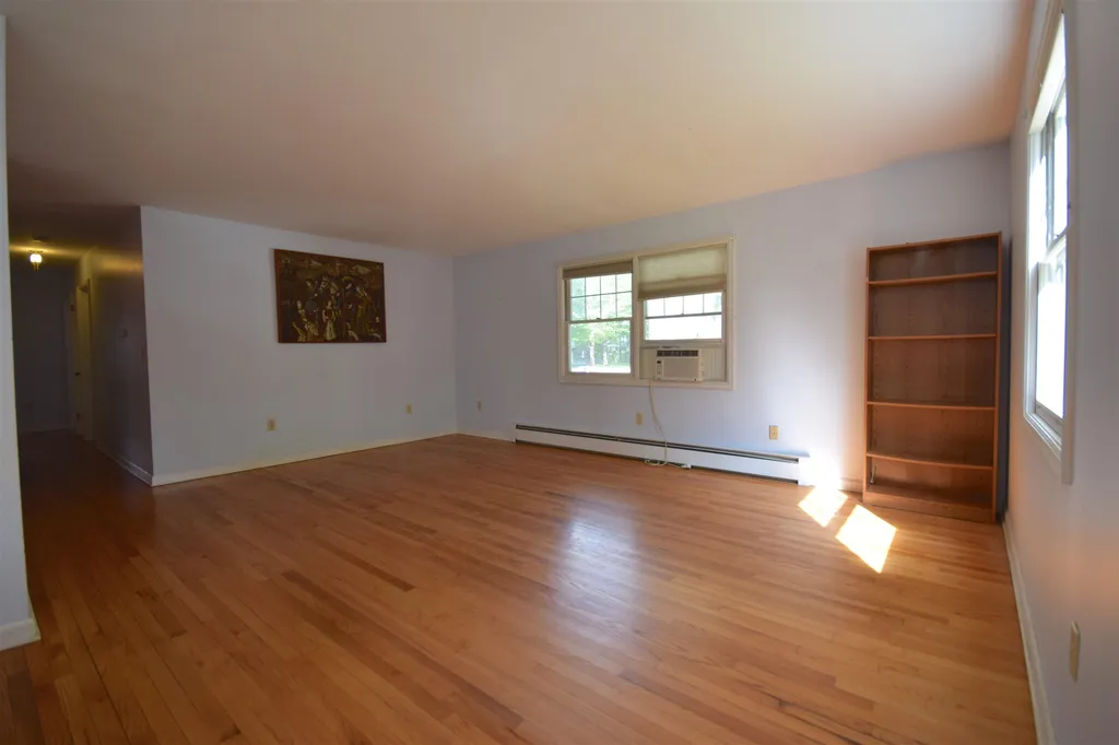 205 Biscayne Heights Colchester VT 05446