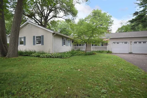 205 Biscayne Heights Colchester VT 05446