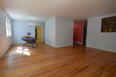 205 Biscayne Heights Colchester VT 05446