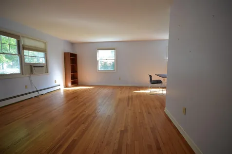205 Biscayne Heights Colchester VT 05446