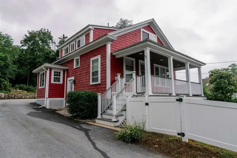 918 Mammoth Road Manchester NH 03104