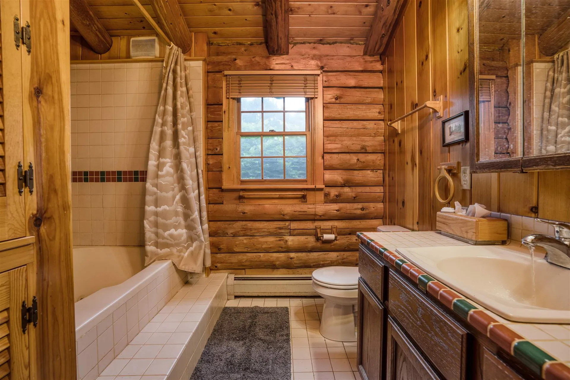 47 Grout Road Hartland VT 05048