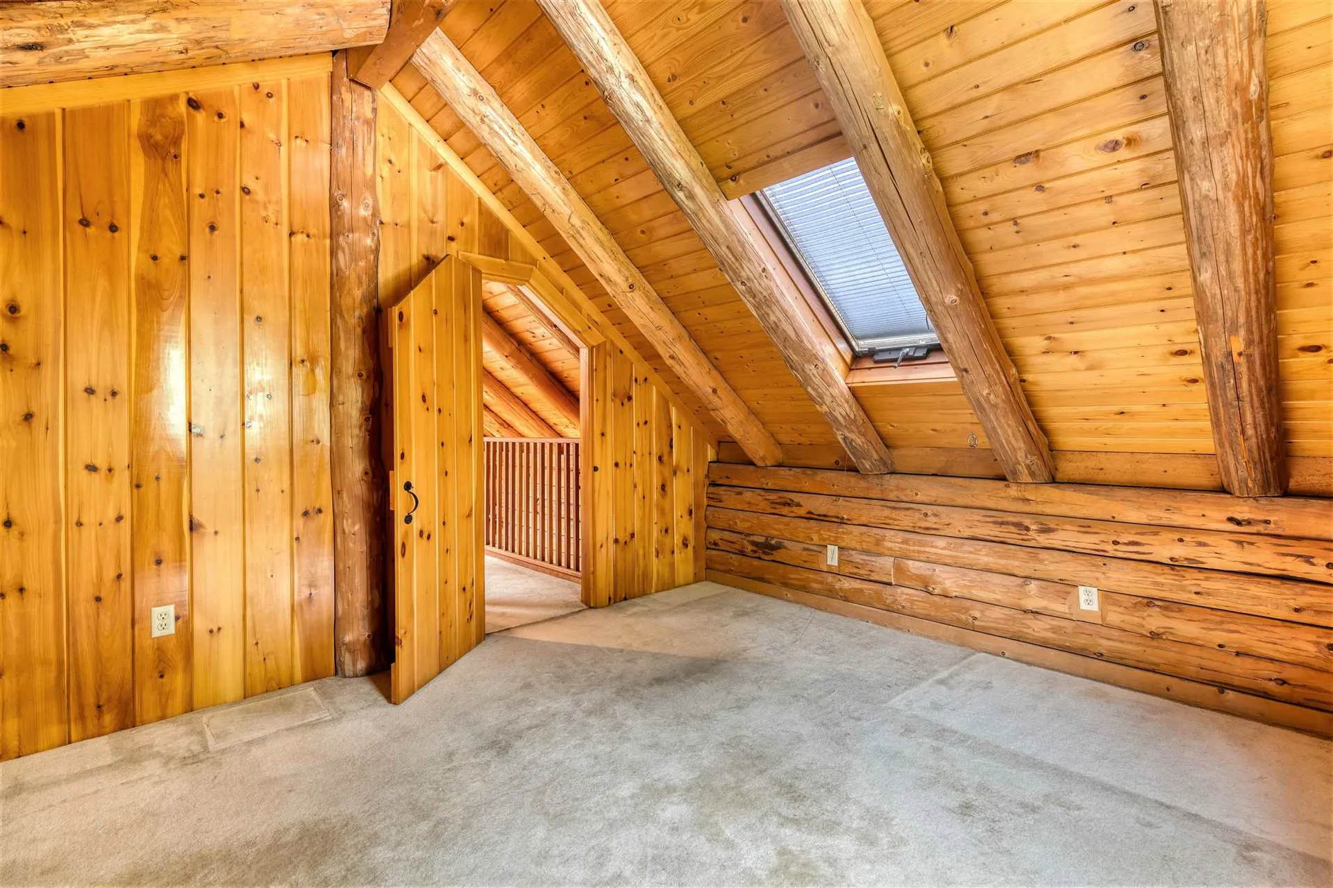 47 Grout Road Hartland VT 05048
