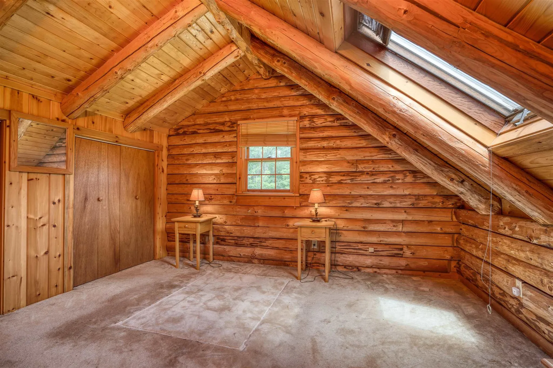 47 Grout Road Hartland VT 05048