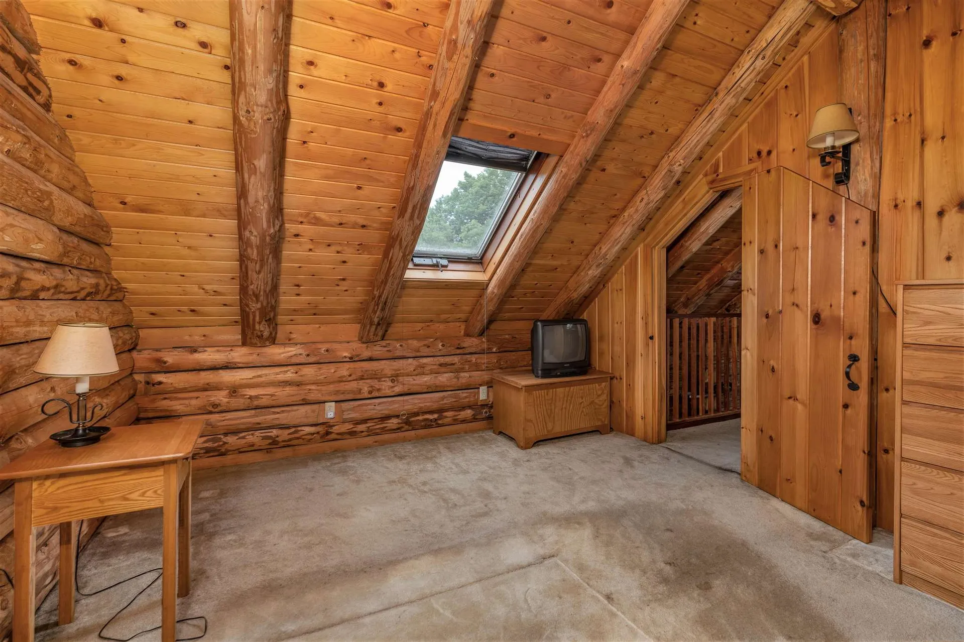 47 Grout Road Hartland VT 05048