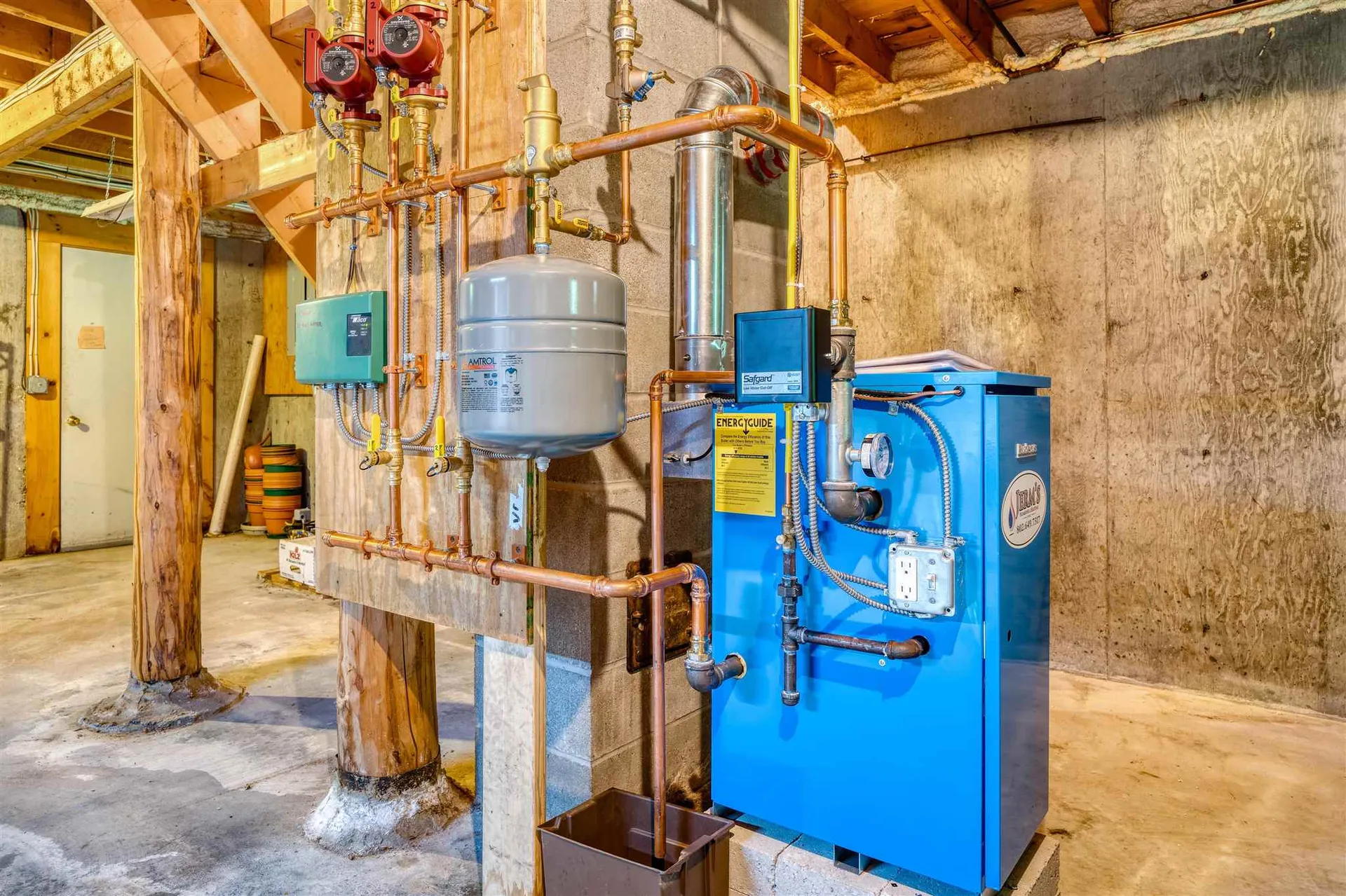 47 Grout Road Hartland VT 05048